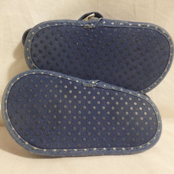 MINNIE MOUSE, size 4, polka dot Velcro fastened sandals GUC - Picture 8 of 10